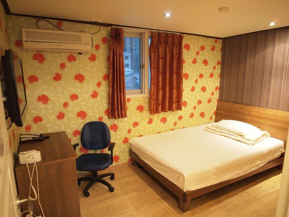 Shinchon Guest House Seoul Exteriör bild