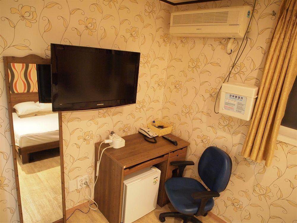 Shinchon Guest House Seoul Exteriör bild